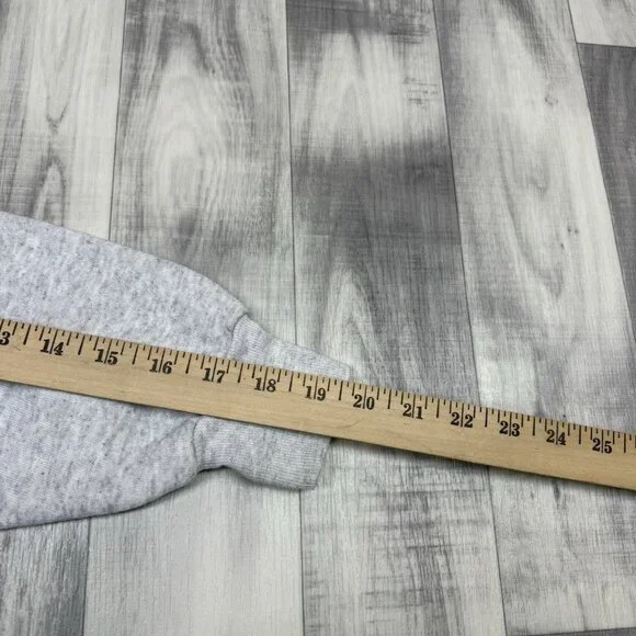 ✅VTG Mickey Minnie Mouse Pluto Goofy Donald Daffy Christmas Sweatshirt M *STAIN - Picture 10 of 13